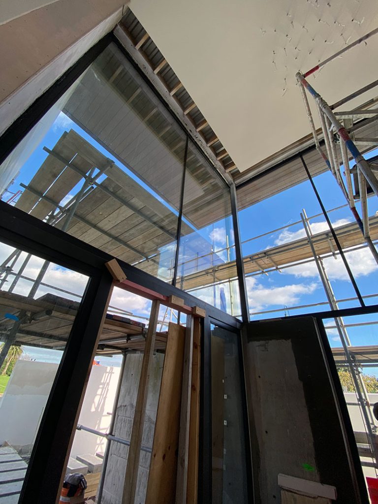 https://www.michaelhilltheglazier.co.nz/wp-content/uploads/2023/06/steel-windows-auckland-768x1024.jpg