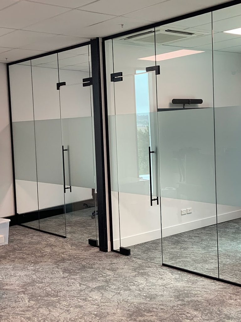 https://www.michaelhilltheglazier.co.nz/wp-content/uploads/2023/12/Glass-Partitions-4-768x1024.jpg